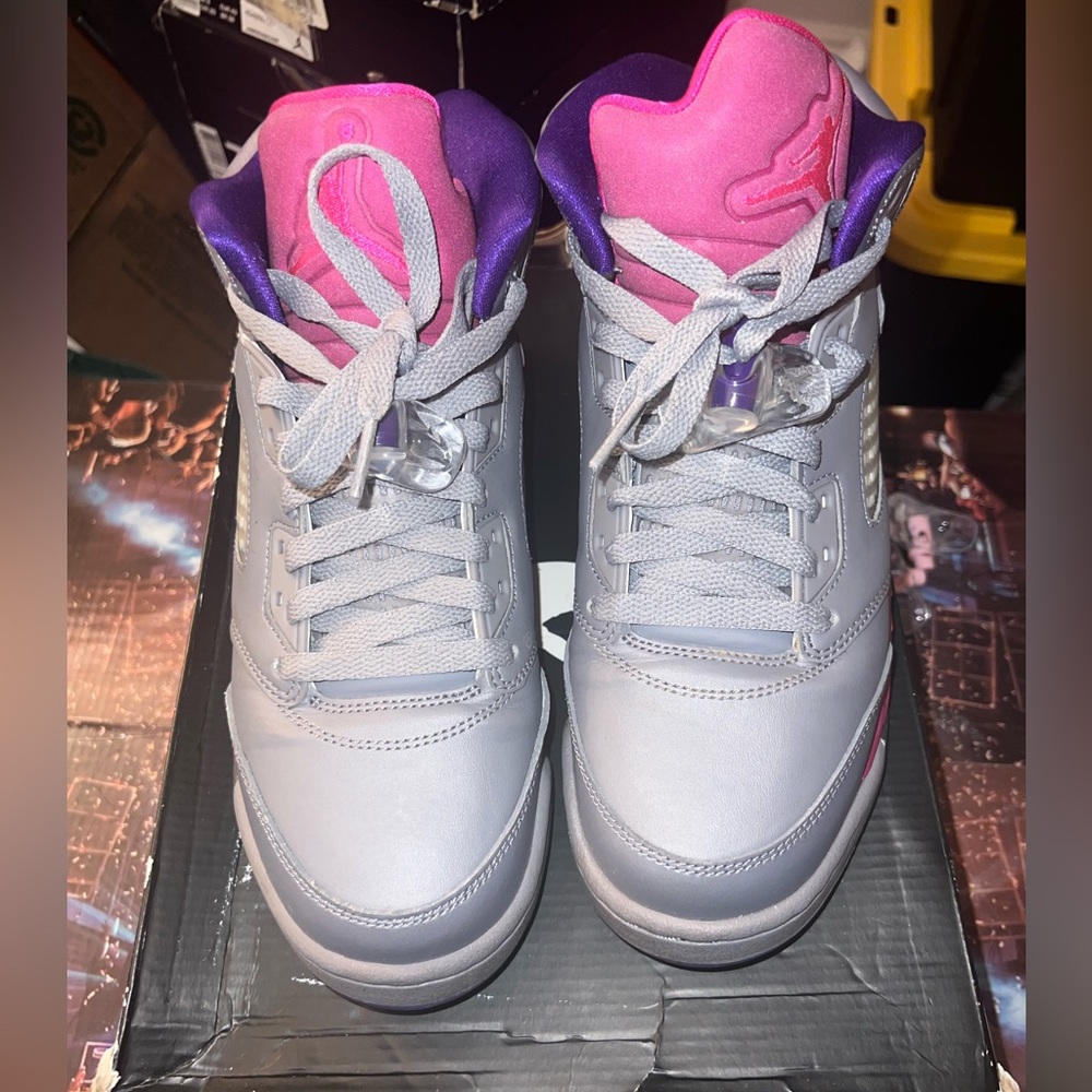 Jordan 5s Cement Grey Pink